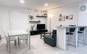 Gmc Turistics - Great Apartment For Groups & Families